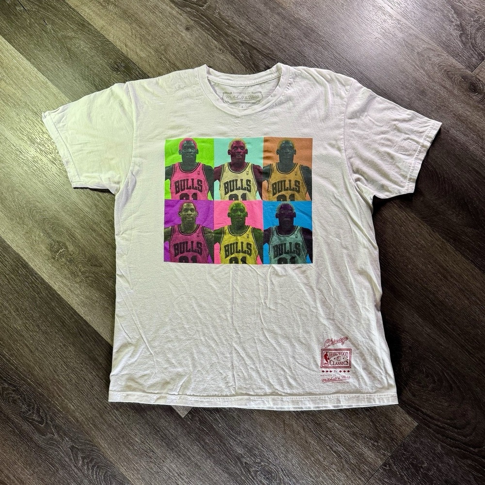 Throwback Mitchell and Ness Chicago Bulls Dennis Rodman Tee Men's Large